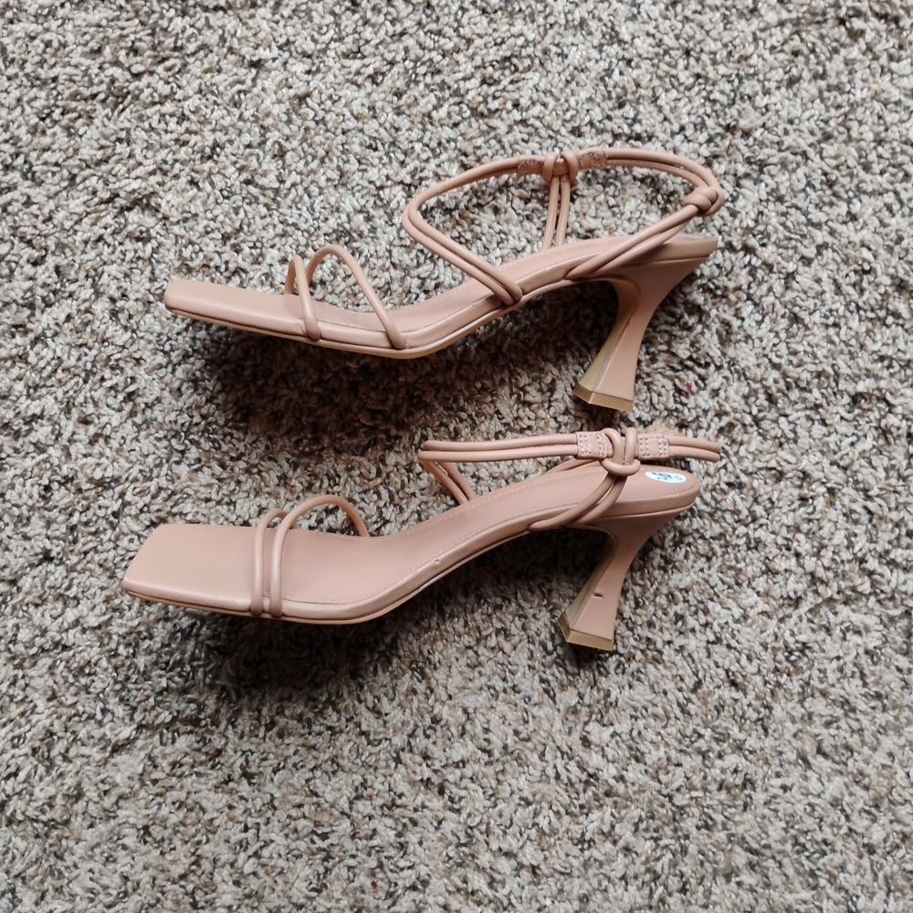 NEW Marc Fisher LTD Davia Square Toe Heel Nude Leather Size 9.5 Elegant Chic - Picture 3 of 7